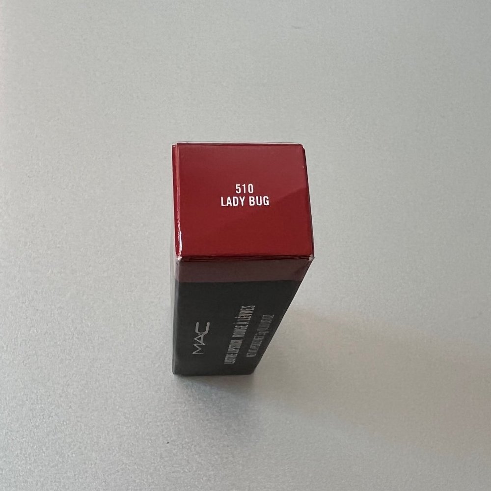 M·A·C Lustre Lipstick Rouge A Levres (Lady Bug)